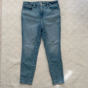 Good American Hi Rise Medium Wash Jeans